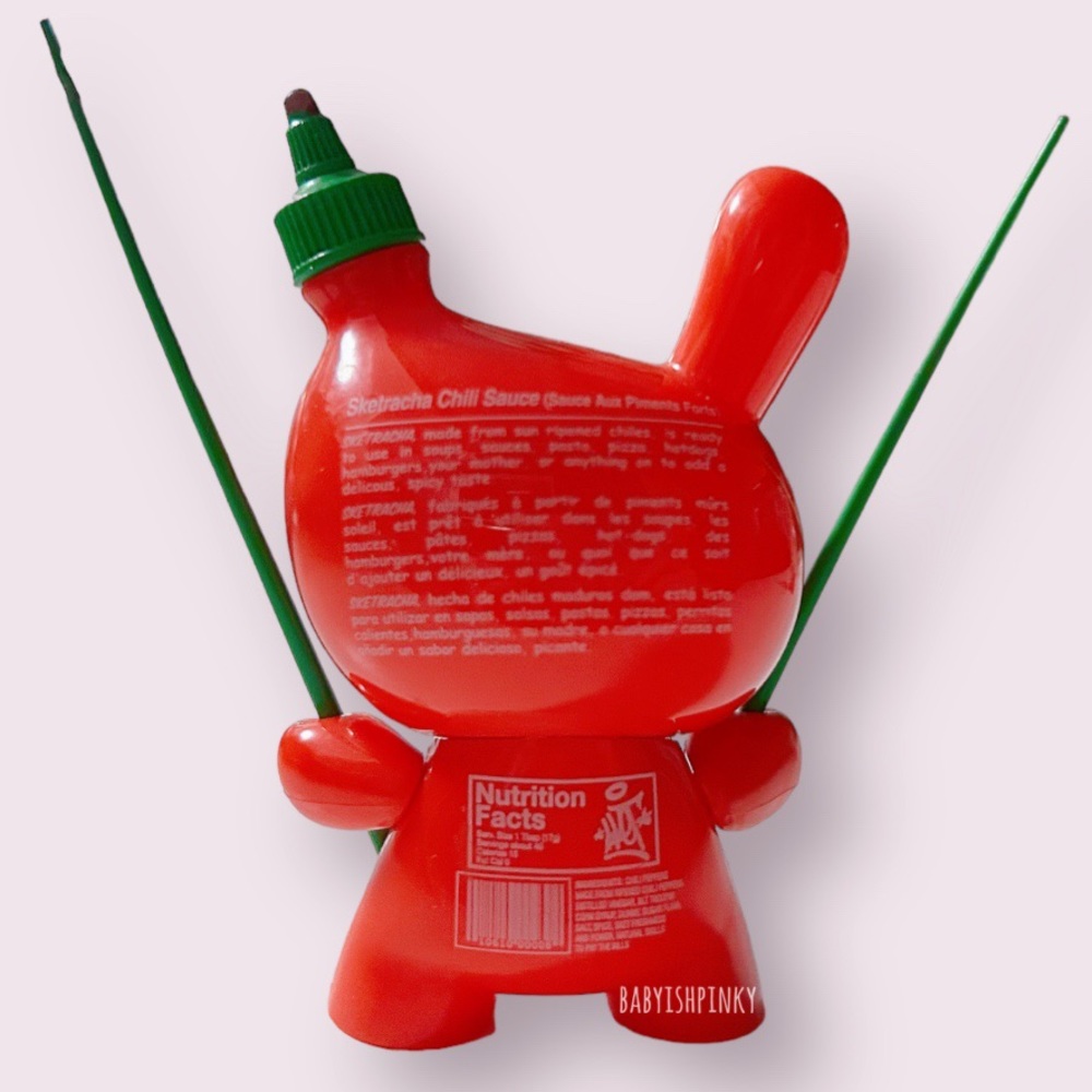 Kidrobot Sriracha Dunny Figurine (Full) - Picture 4 of 8